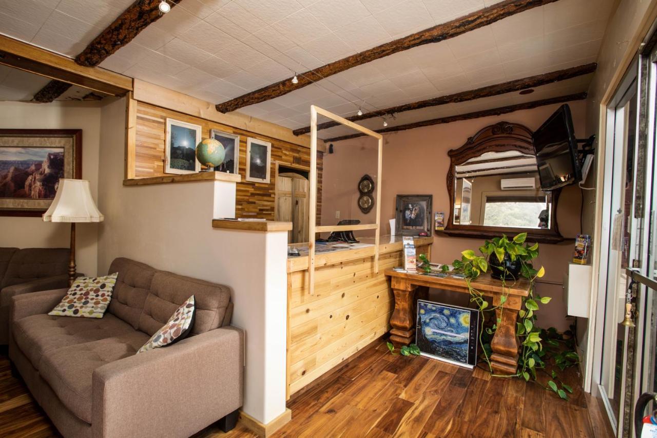 La Petite Sedona Motel Dış mekan fotoğraf